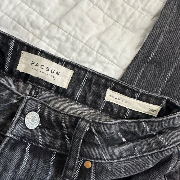 Pacsun Black Striped High Waist Mom Jeans - Picture 2 of 4